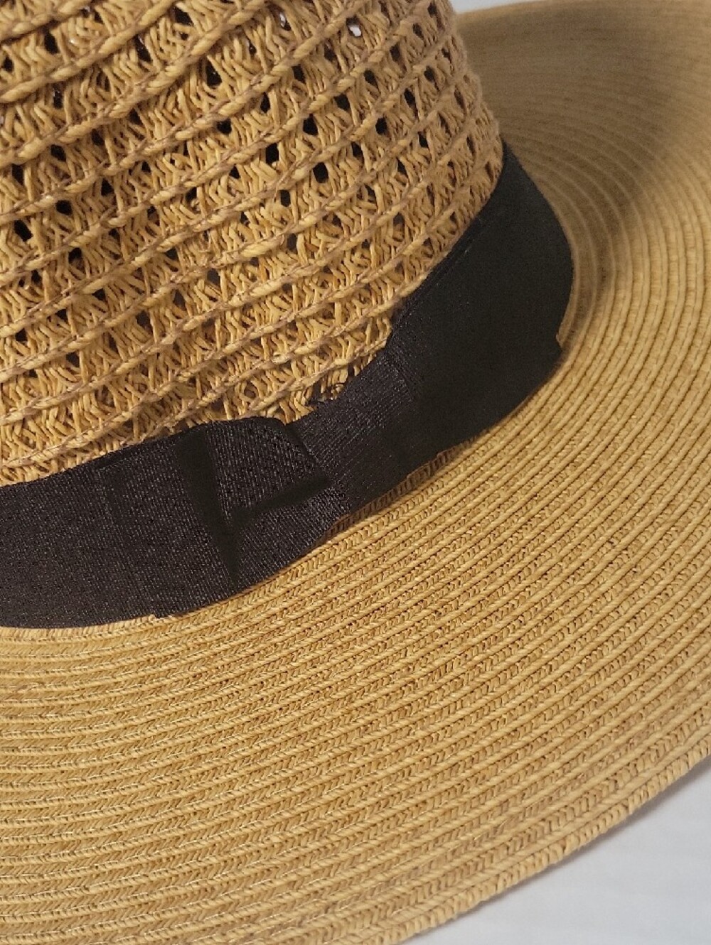 Women’s Straw Sun Hat with Black Band - Tan - Picture 2 of 4
